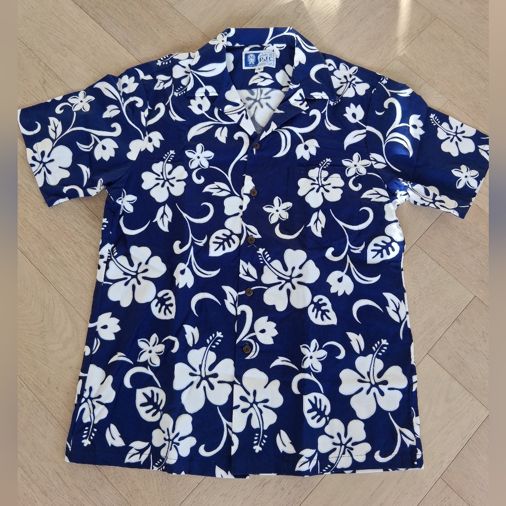 RJC Hawaiian Shirt. Hibiscus. Made In Hawaii, USA. Mint Condition